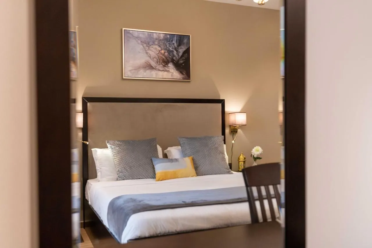 Ultimate Stay / Downtown / Brand New / 5 Min Drive From Dubai Mall / Near Park דירה
