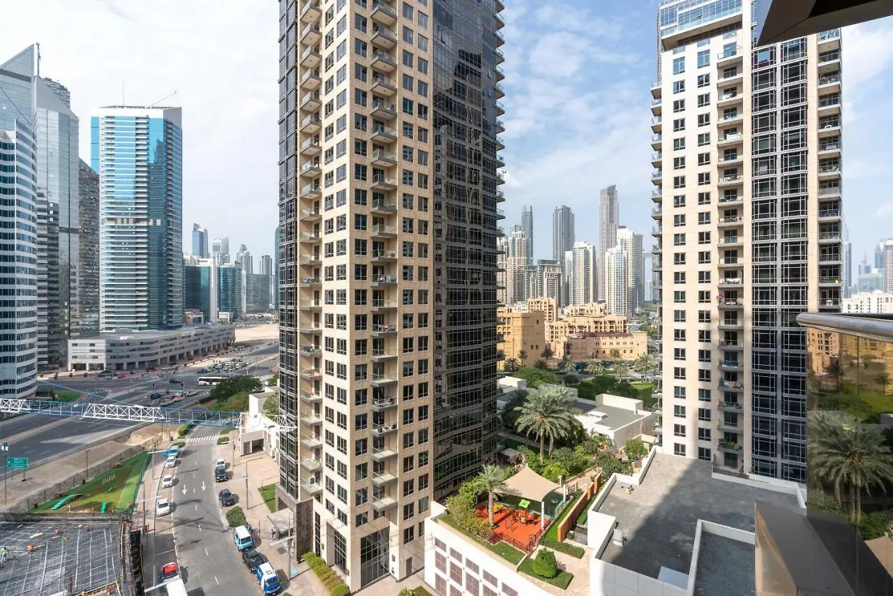 Ultimate Stay / Downtown / Brand New / 5 Min Drive From Dubai Mall / Near Park דירה
