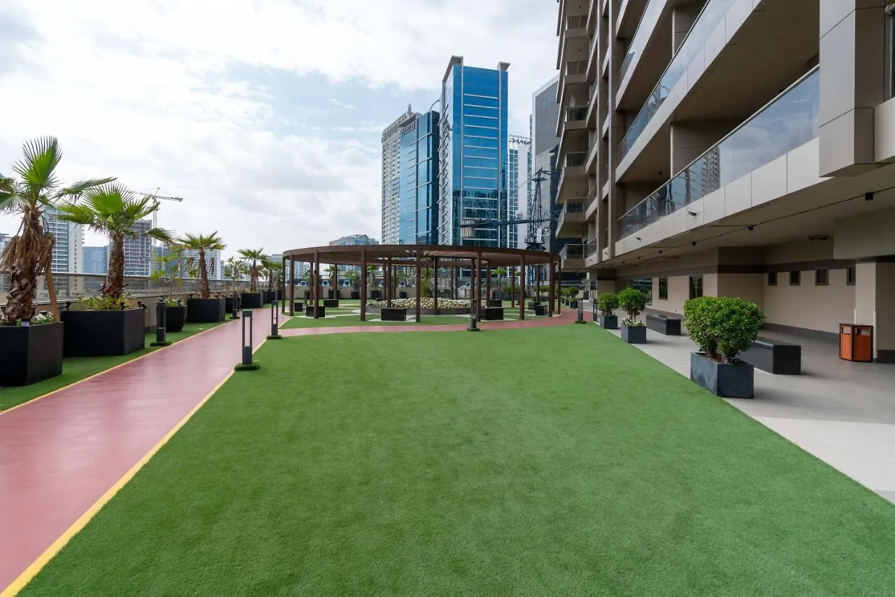 Ultimate Stay / Downtown / Brand New / 5 Min Drive From Dubai Mall / Near Park
