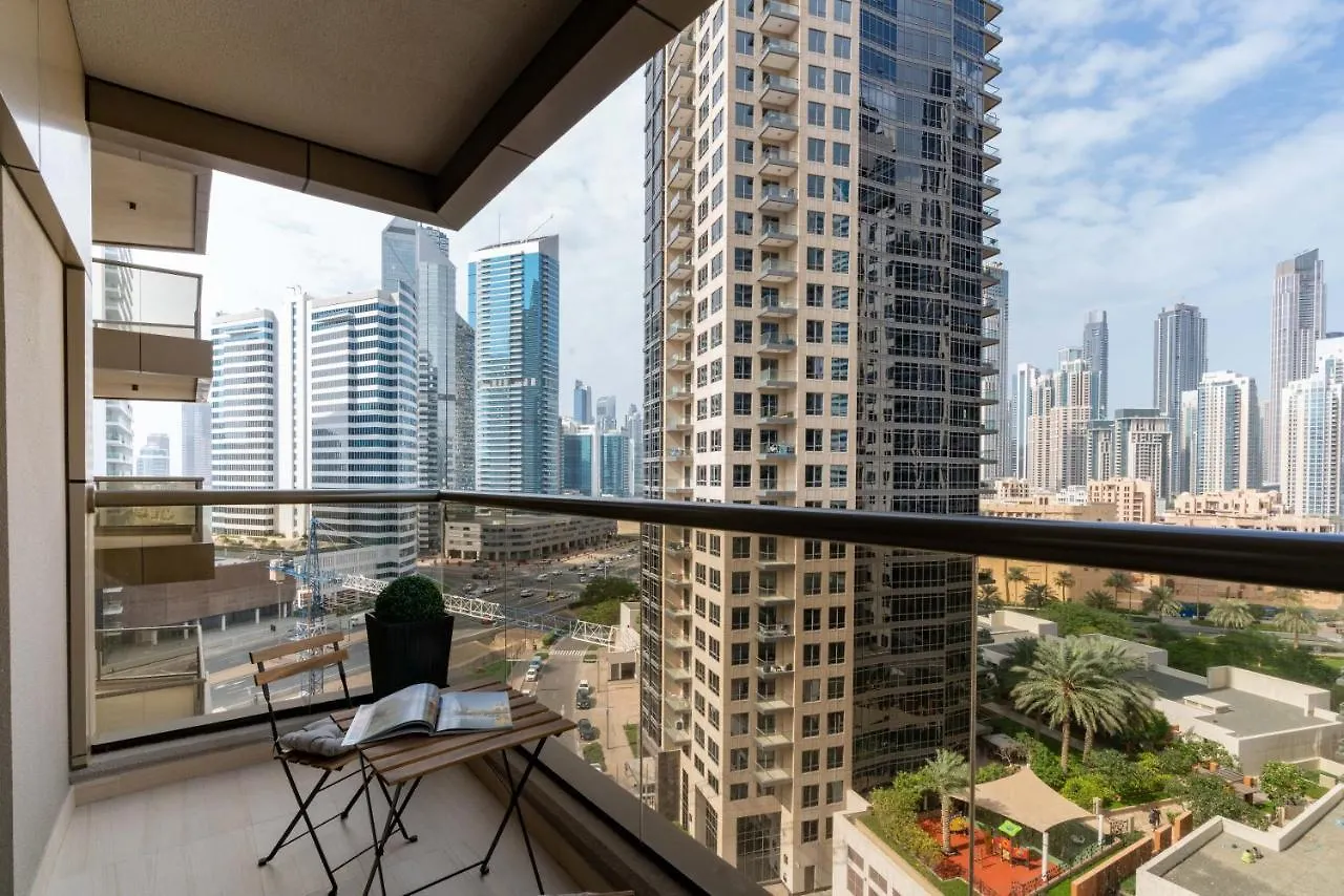 Ultimate Stay / Downtown / Brand New / 5 Min Drive From Dubai Mall / Near Park